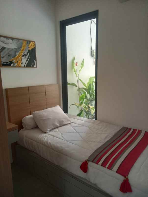 rumah resort strategis sawangan depok