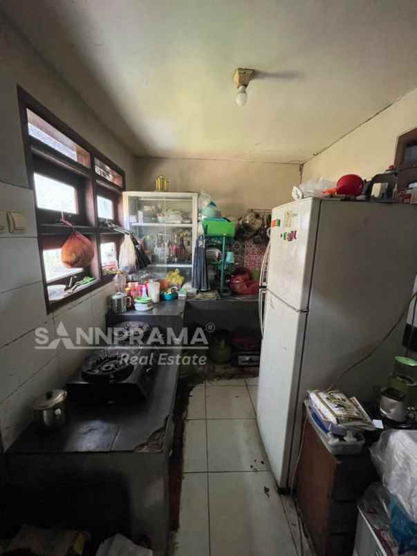 rumah second dalam cluster di jalan raya pitara depok