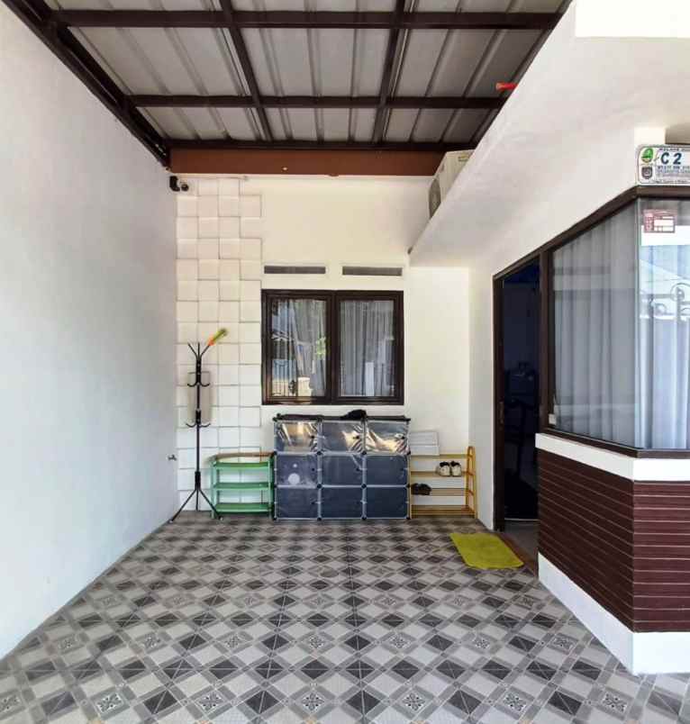 rumah second perabot lengkap di kelapa dua depok