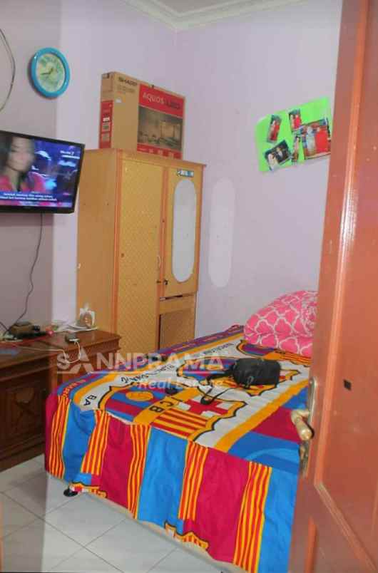 rumah second tanah luas ciputat sdh