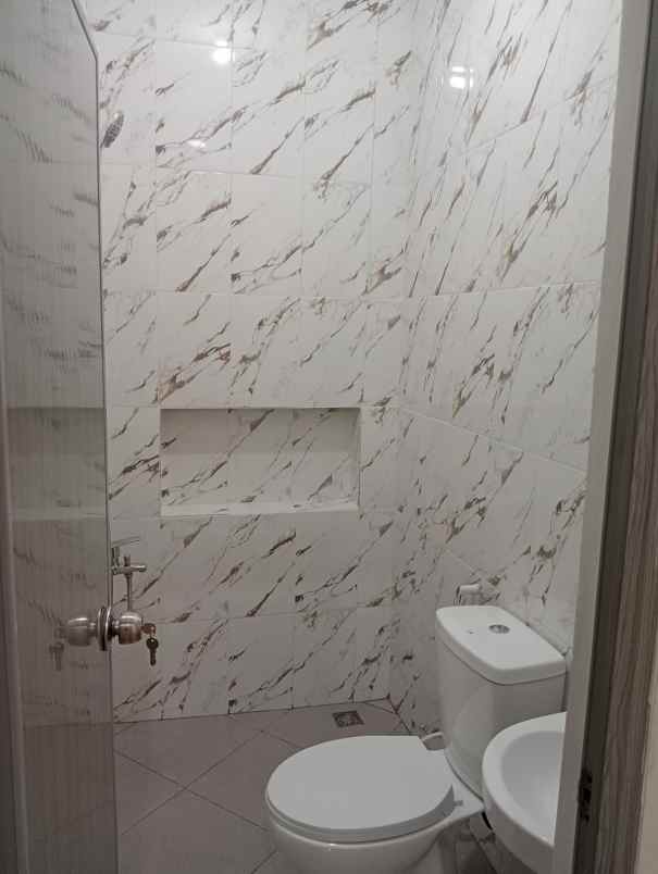 rumah semarang barat baru shm di wologito free kanopi