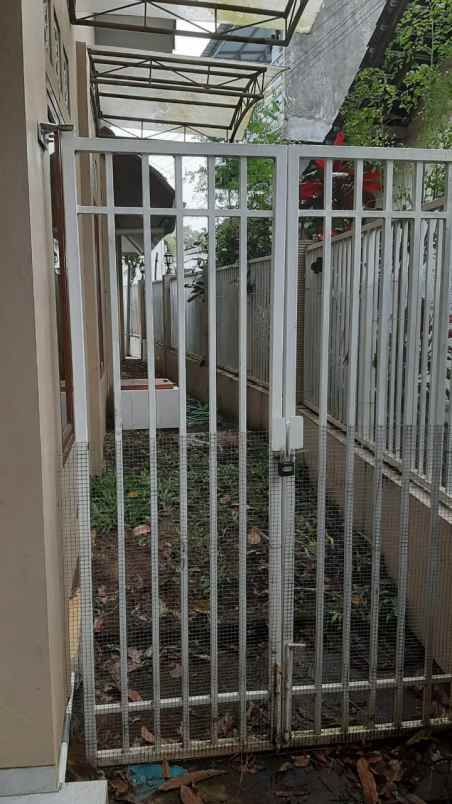 rumah siap huni dekat kayoe tangan di malang kota