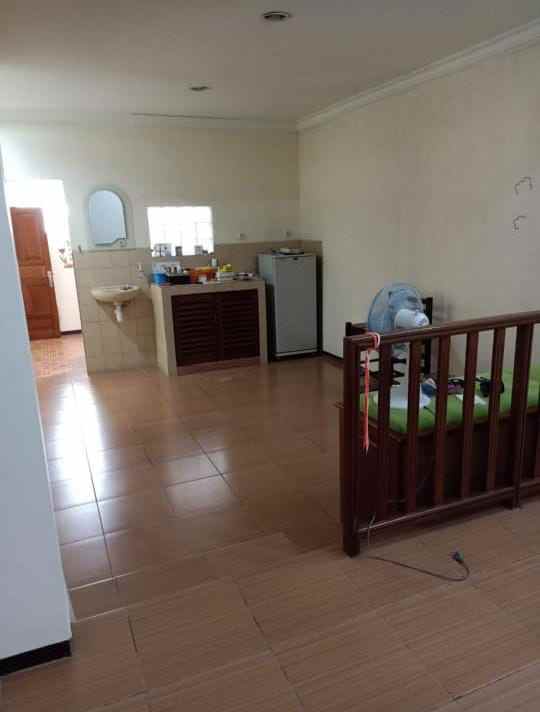 rumah siap huni full kayu jati strategis di kota batu