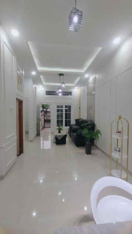 rumah siap huni lokasi strategis di griyaloka bsd