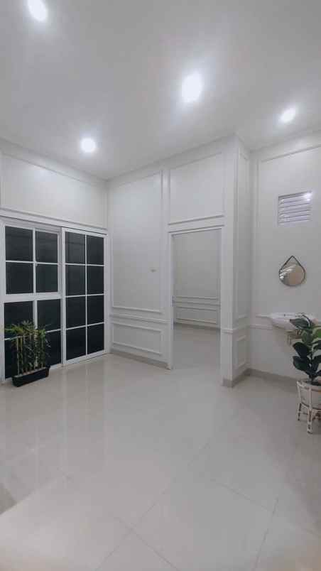 rumah siap huni lokasi strategis di griyaloka bsd
