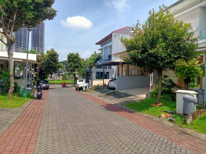 rumah south emerald mansion citraland surabaya barat