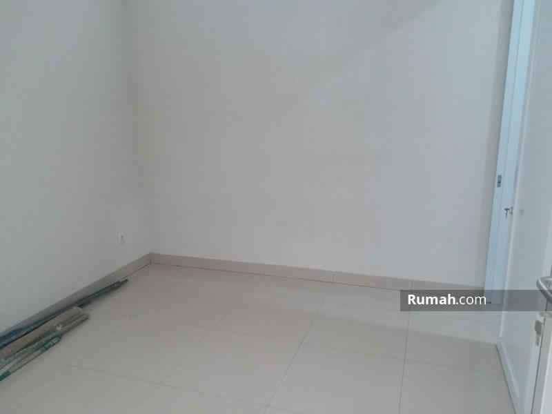 rumah taman holis indah