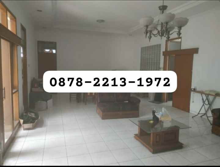 rumah terawat dekat ke kampus satu university