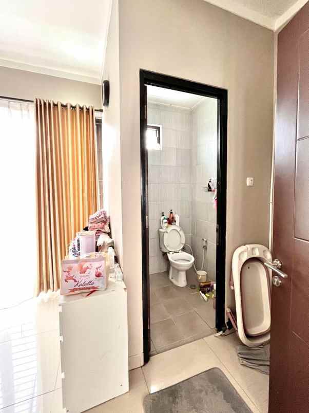 rumah terawat lokasi strategis dekat bintaro ciputat