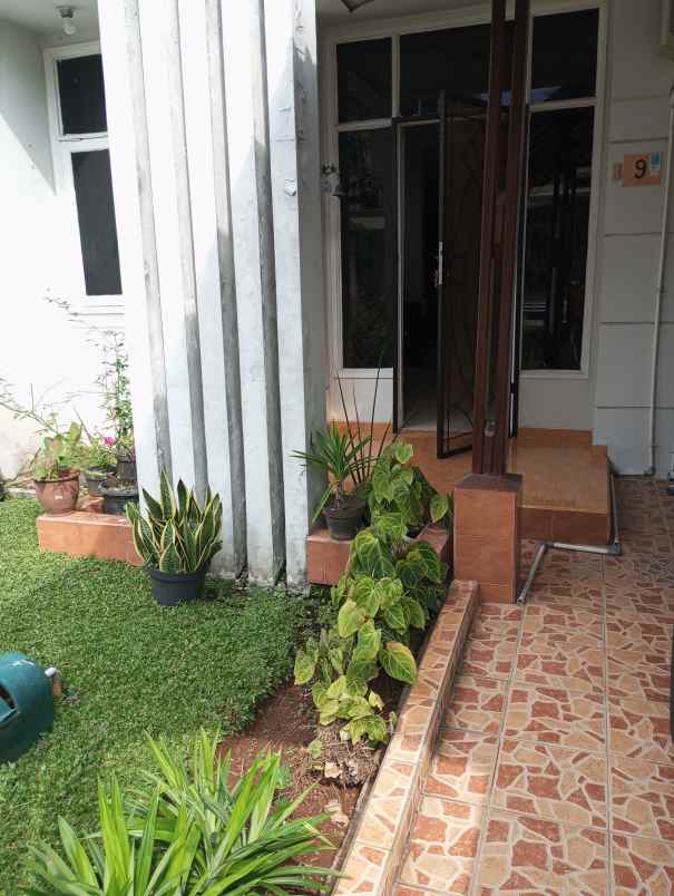 rumah tinggal lippo cikarang