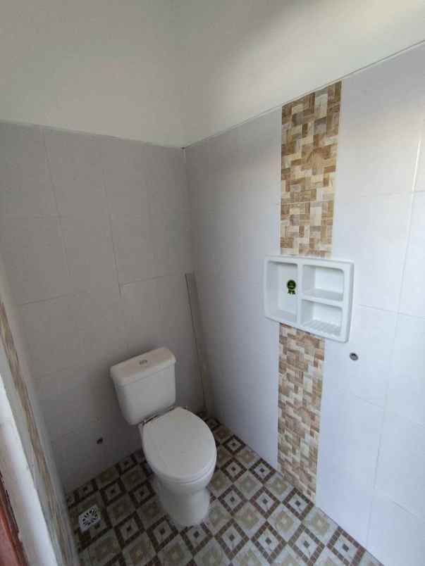 rumah villa lokasi strategis dekat alun alun batu