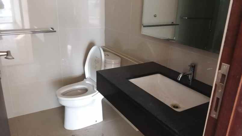 springhill kemayoran 2 br unfurnished