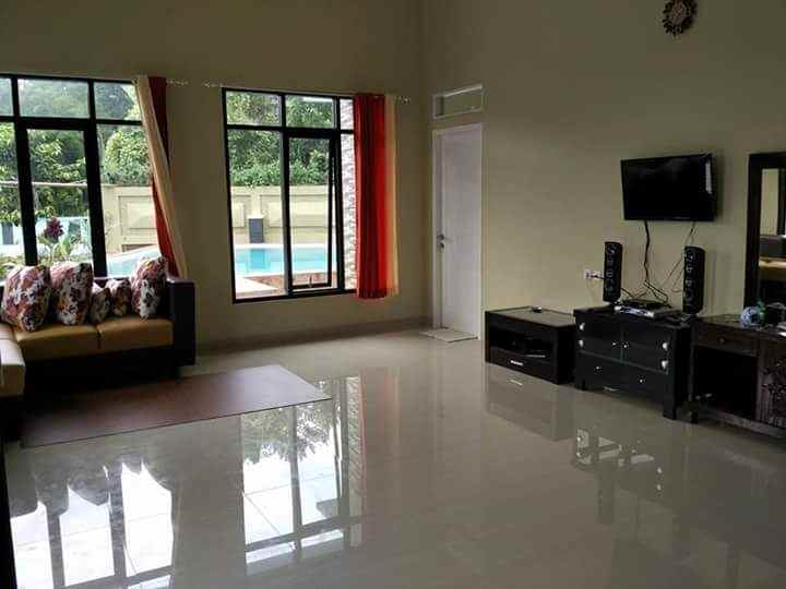 villa alamat jalan cisaru km 80