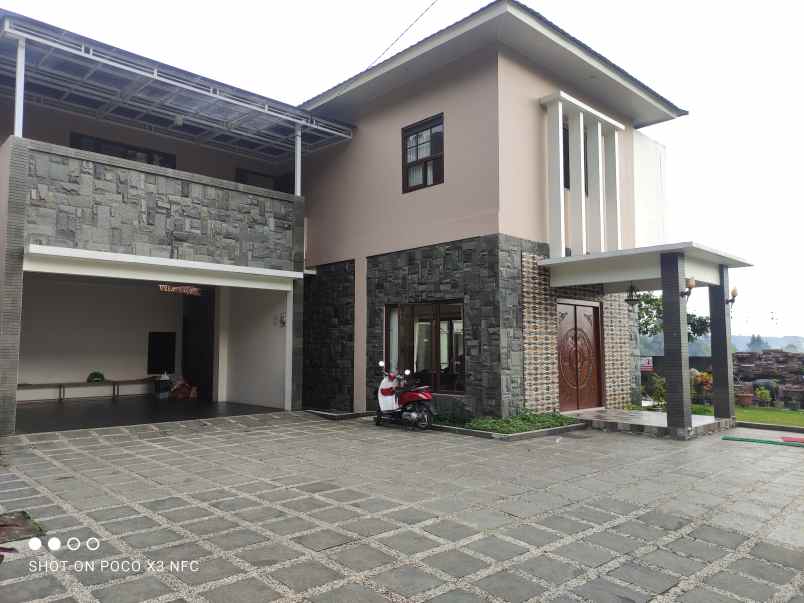 villa alamat jalan cisarua km 79