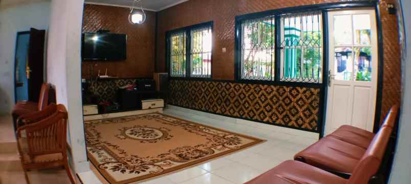 villa alamat jalan cisarua km 80