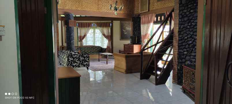 villa alamat jalan cisarua km 80