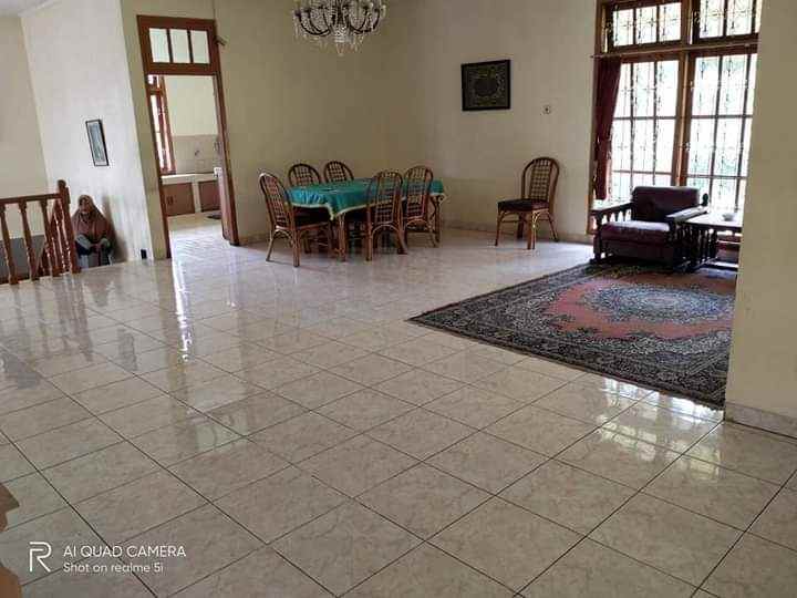 villa alamat jalan cisarua km 80