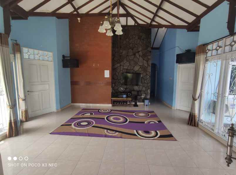 villa alamat jalan cisarua km 80