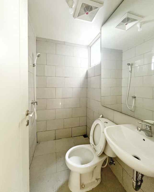 apartment amor pakuwon city new full furnish