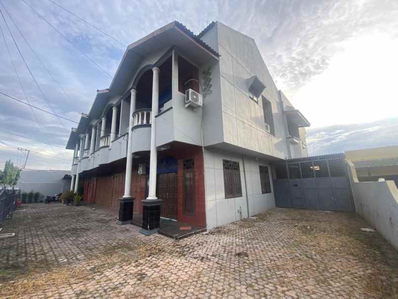 dijual 2 ruko 2 1 2 lantai medan amplas kota medan