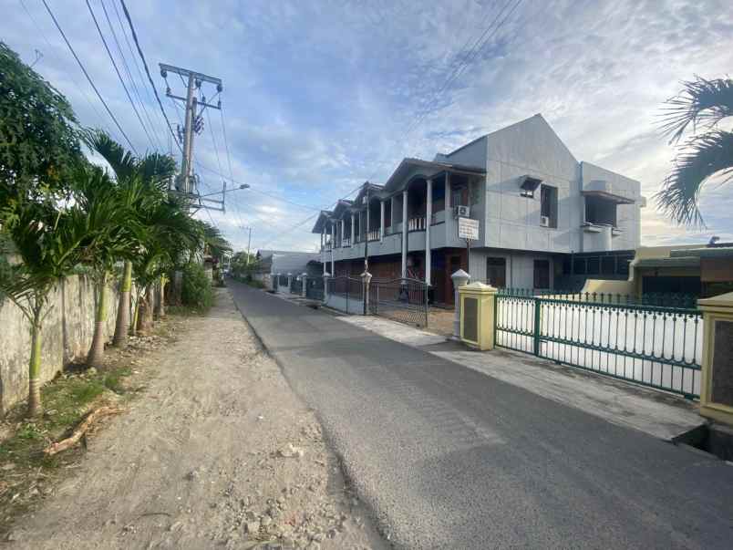 dijual 2 ruko 2 1 2 lantai medan amplas kota medan
