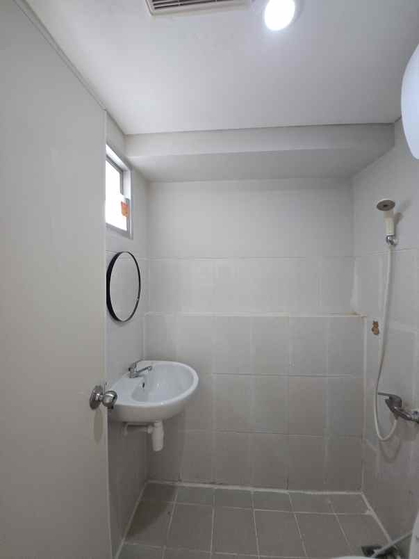 dijual apartemen educity harvard