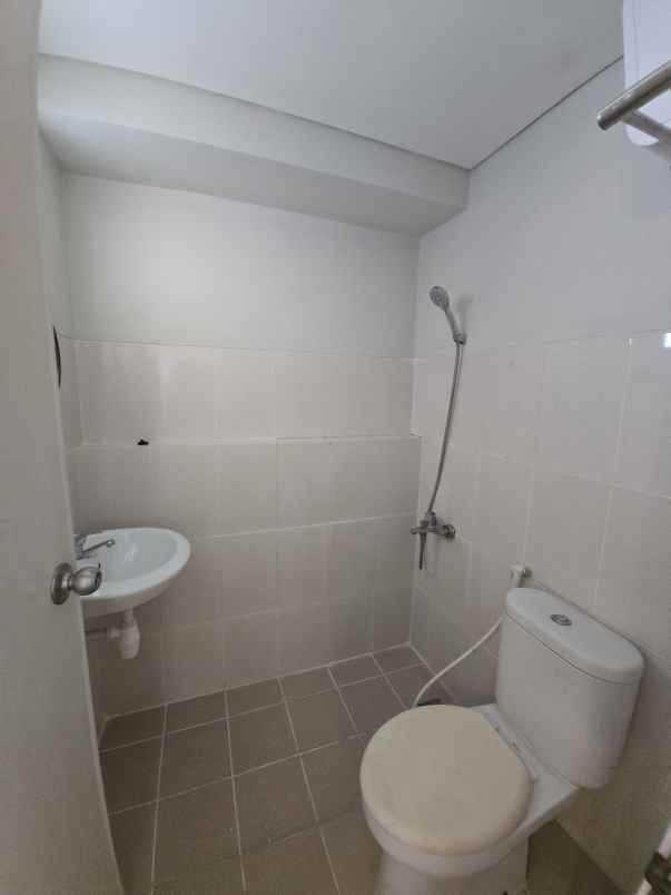 dijual apartemen educity tower princeton