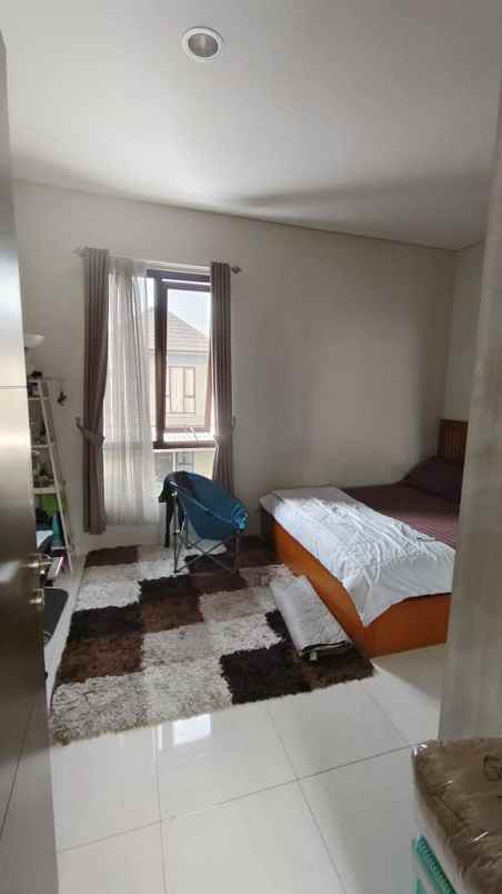 dijual cepat rumah cantik lokasi dikawasan bsd