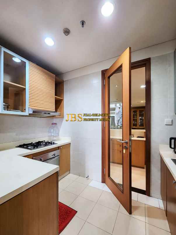dijual condominium cambridge tower newton type 3br