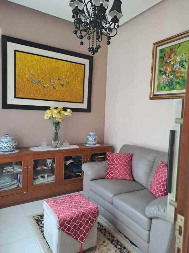 dijual dan sewa rumah komplek citra gran