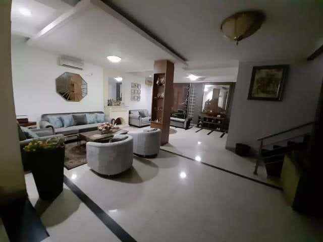 dijual disewakan rumah bagus 2 lantai di pejaten timur