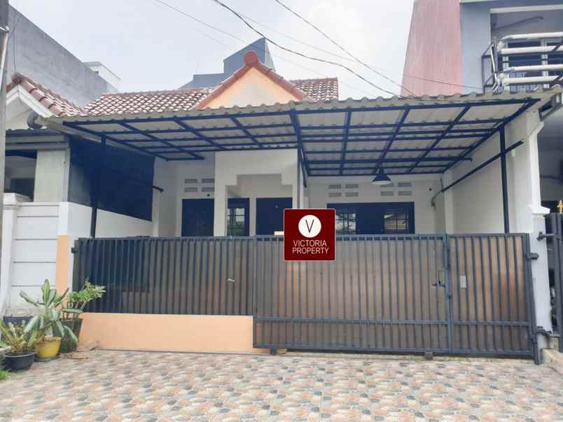 dijual disewakan rumah di raffles hills cibubur