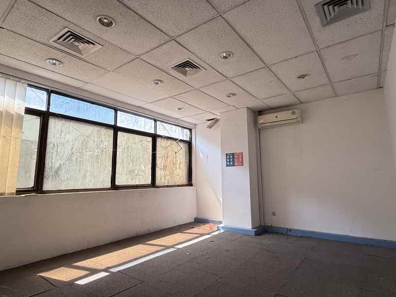 dijual gedung lokasi premium di menteng jakarta pusat
