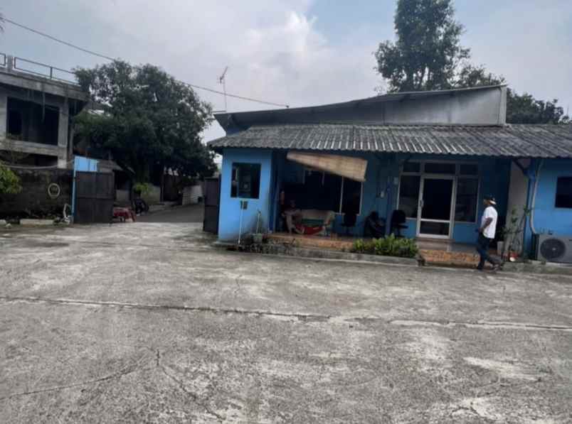 dijual gudang di jalan raya tapos kota depok strategis