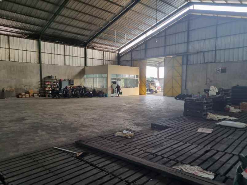 dijual gudang di kediri
