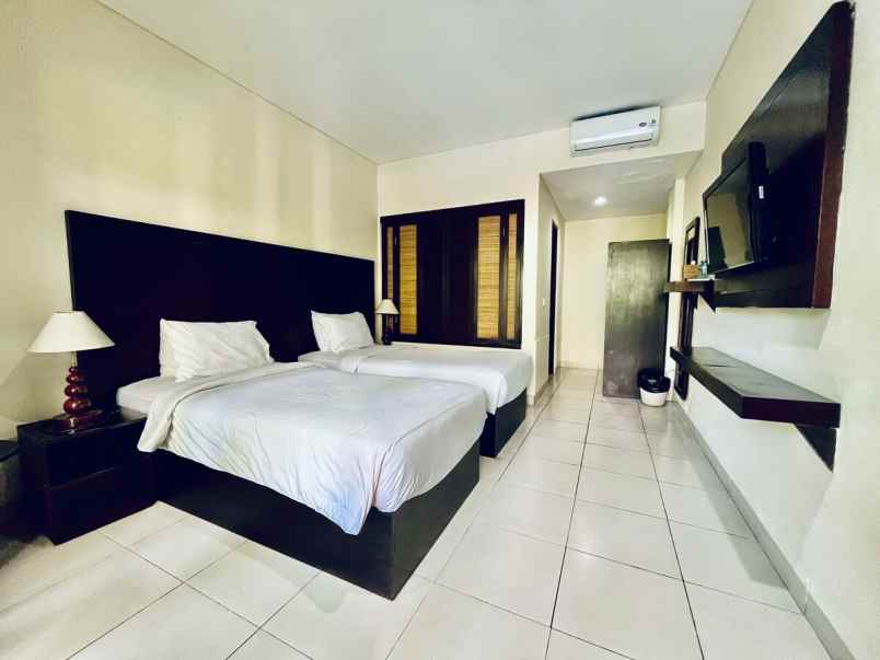 dijual hotel jl blambangan kuta kec