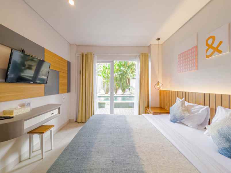 dijual hotel seminyak kec kuta kab badung