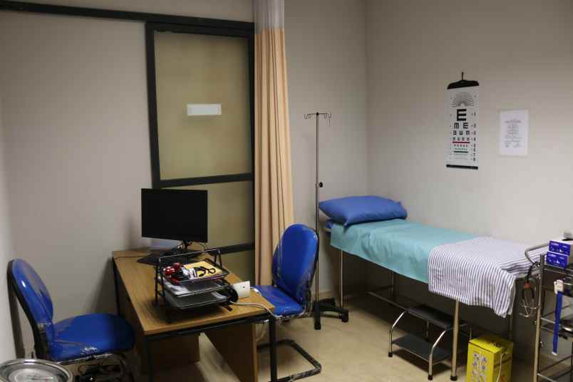 dijual klinik utama laboratorium apotek