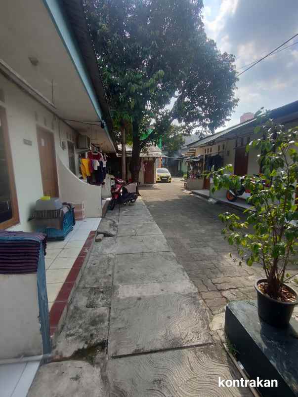 dijual kost cirendeu ciputat timur tangsel