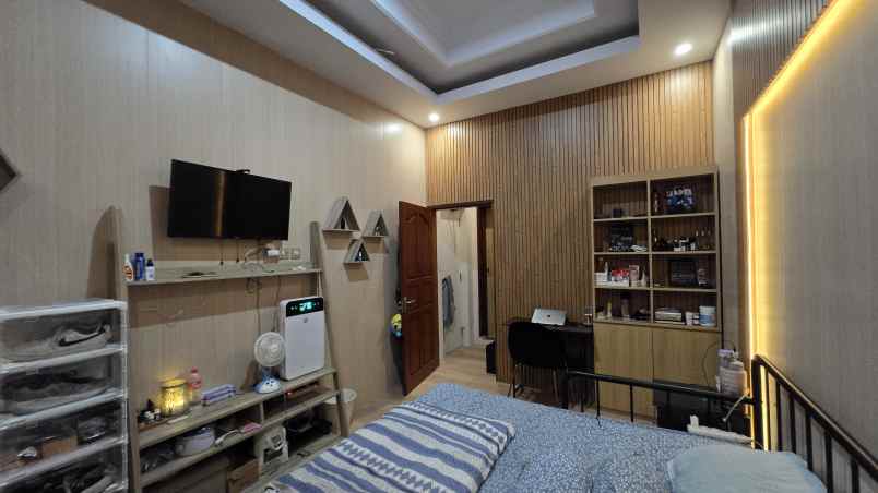 dijual kost jl anggrek kec palmerah