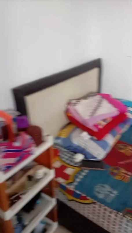 dijual kost jl manyar sakti