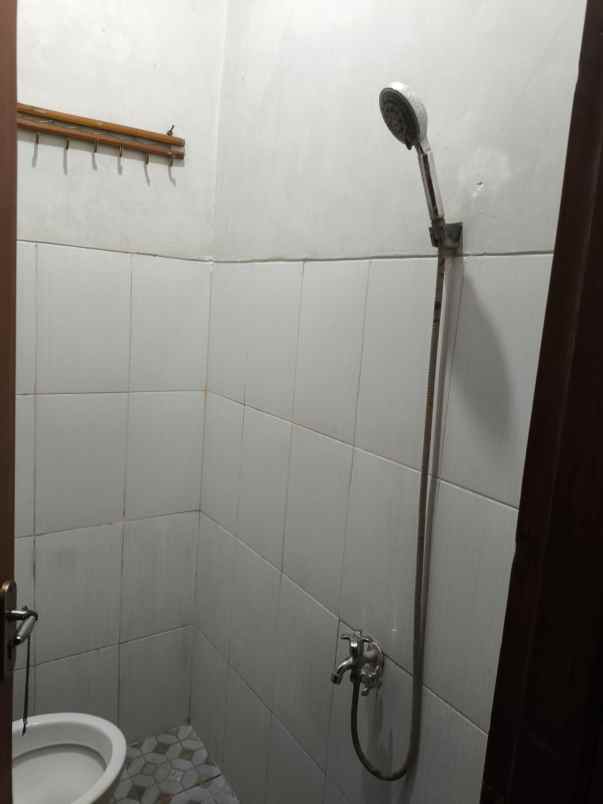 dijual kost kasihan