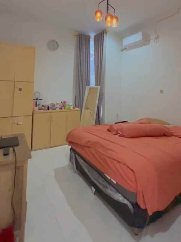 dijual kost pasadena