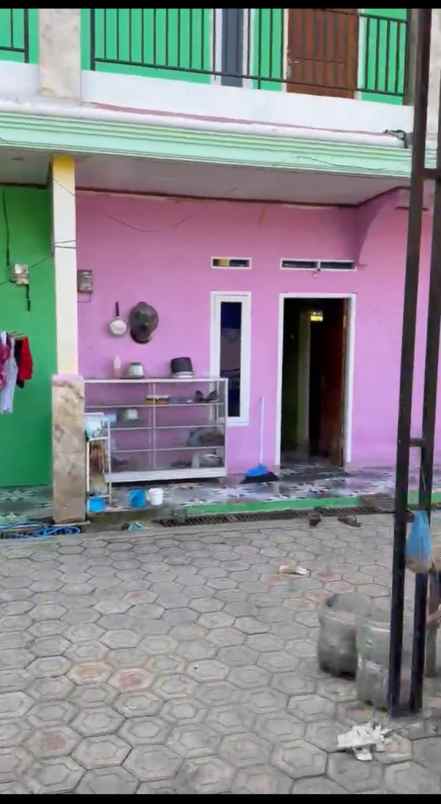 dijual rm 10 pintu depan jalan raya kerawang