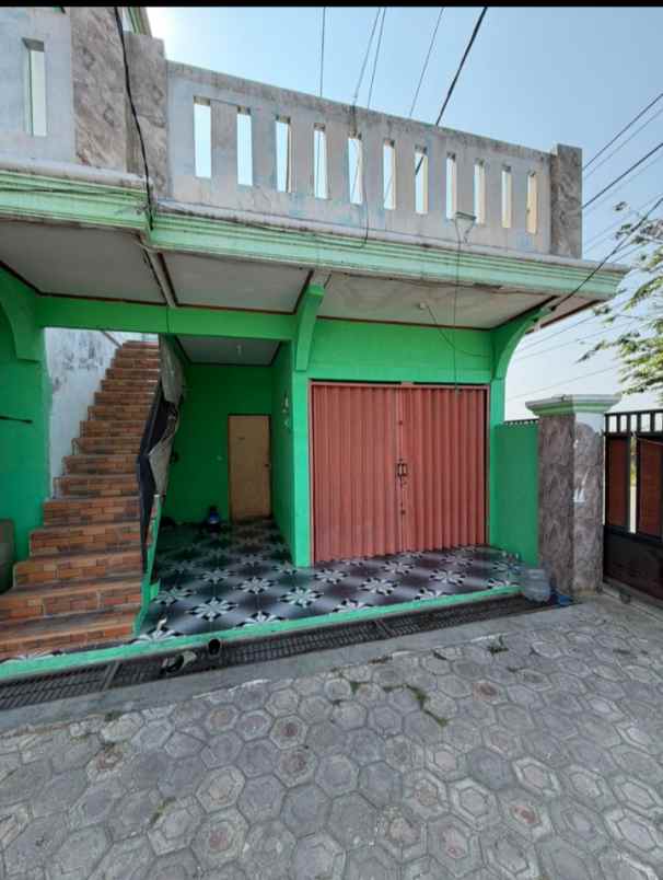 dijual rm 10 pintu depan jalan raya kerawang