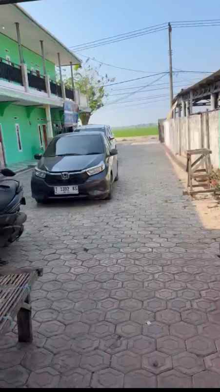 dijual rm 10 pintu depan jalan raya kerawang