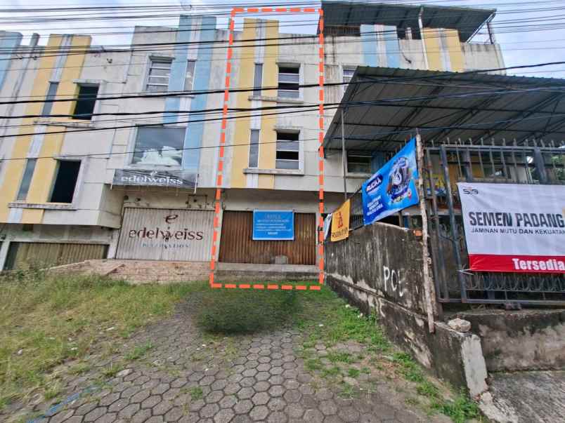 dijual ruko 3 lantai lokasi strategis harga terjangkau