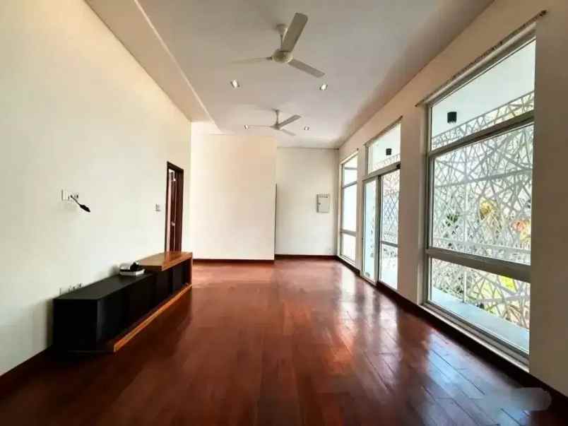 dijual ruko gudang kantor cempaka putih jakarta pusat