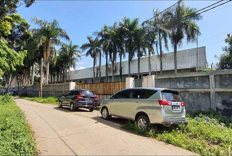 dijual ruko gudang kantor cirarab kec legok kab