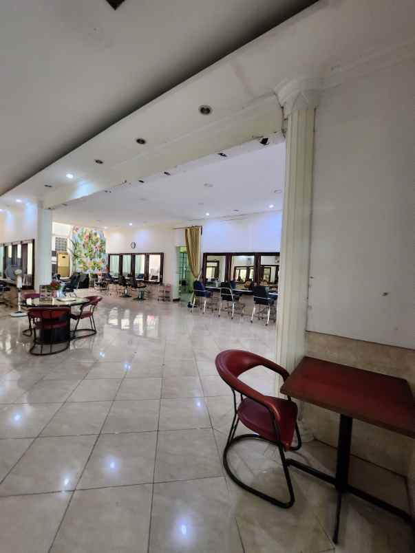 dijual ruko gudang kantor jalan walikota mustajab